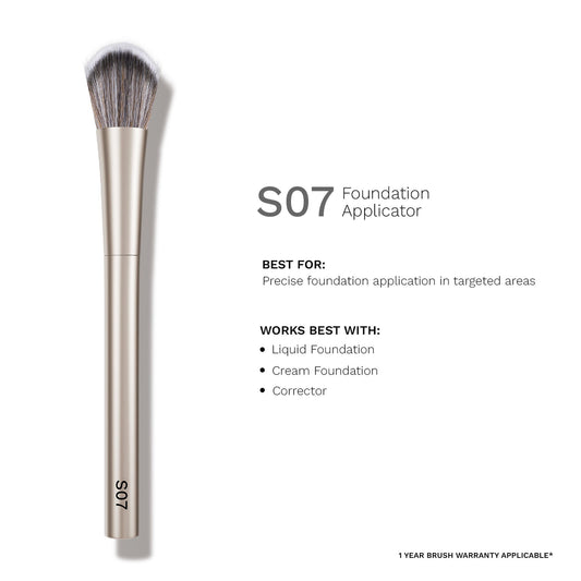 PAC Studio S07 Foundation Applicator - Unique Kitten Paw Shape, Ensures Smooth Blending, Streak Free Finish - 1pc