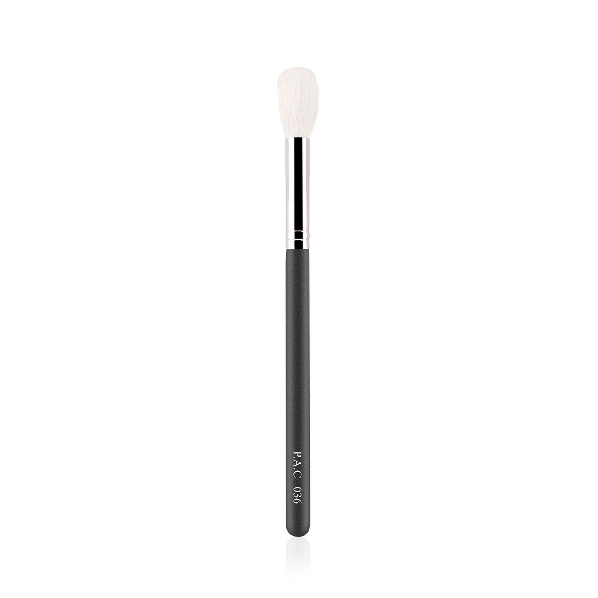 PAC Studio Powder Highlighter Brush 036