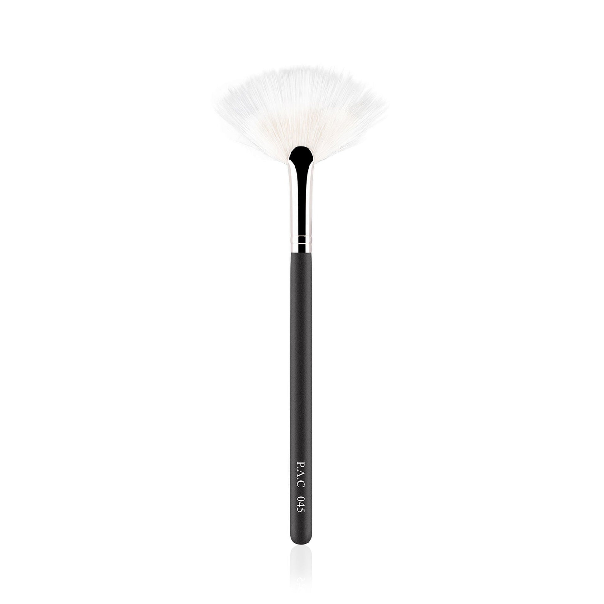 PAC Studio Highlighter Brush - 045