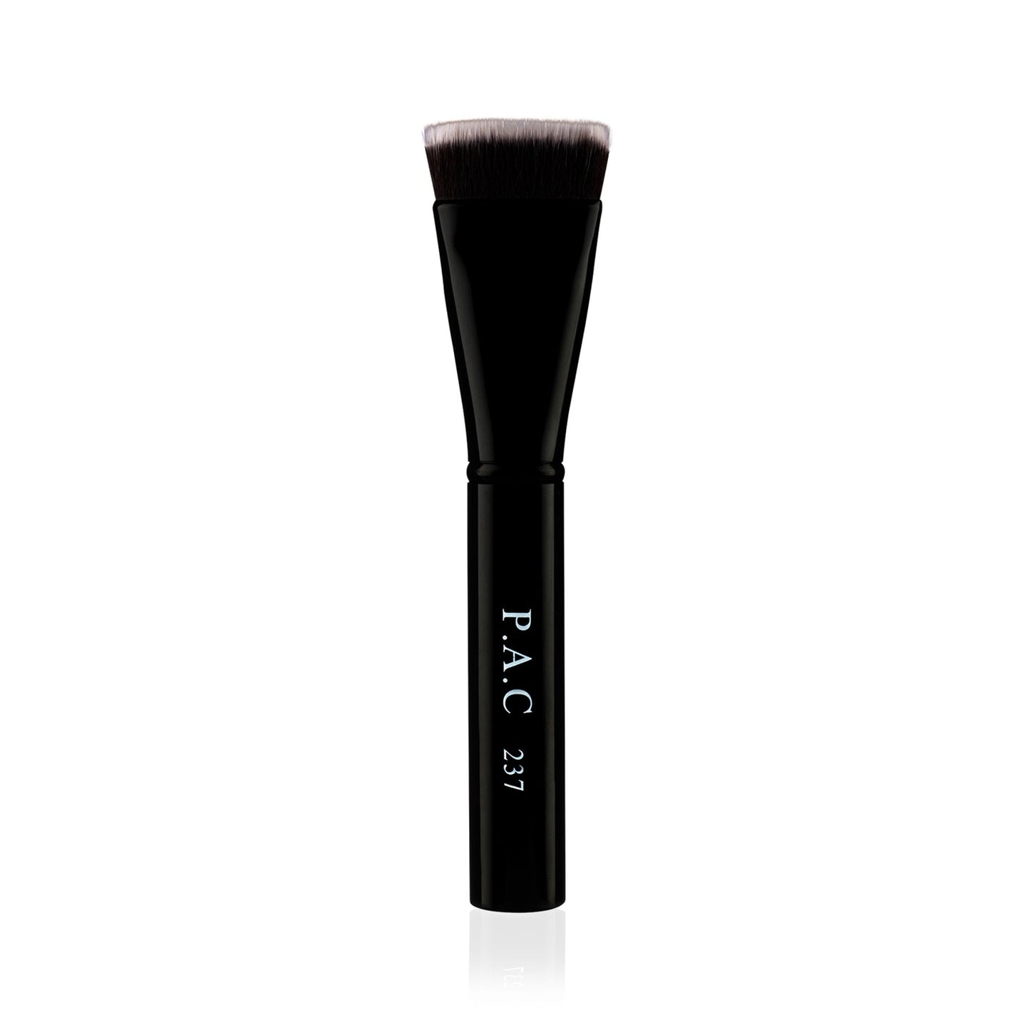 PAC Studio Contouring Brush - 237