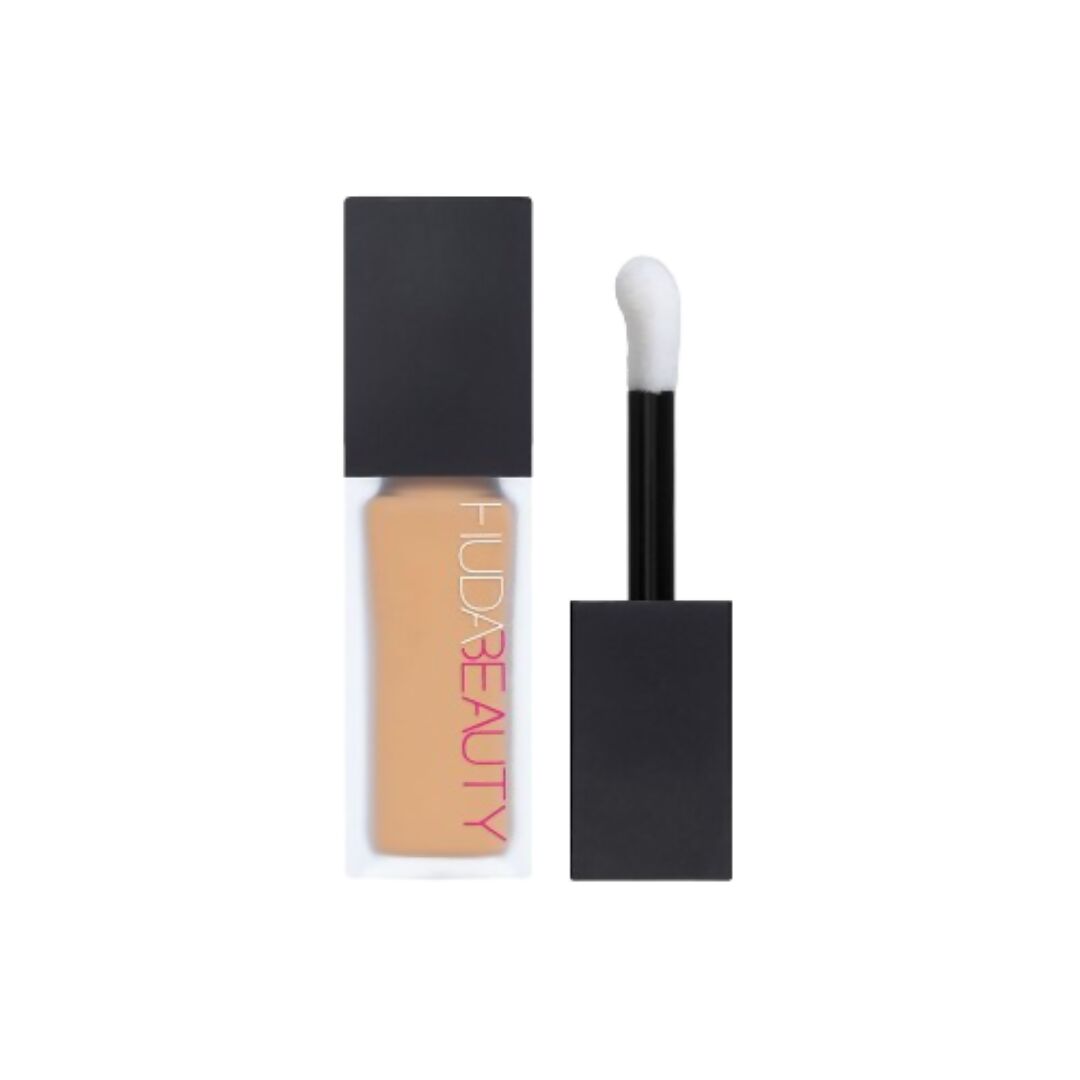 Huda Beauty Faux Filter Concealer - Graham Cracker