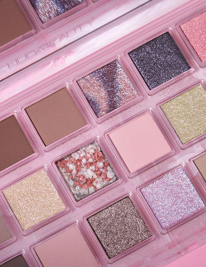 Huda Beauty Rose Quartz Eyeshadow Palette