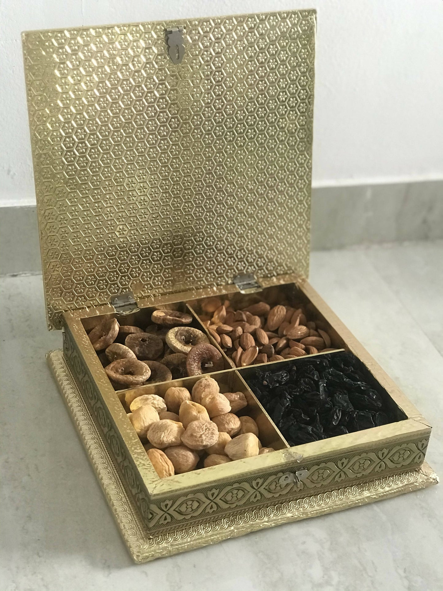 SK Mithaii | Assorted Peacock Design Dry Fruit Box | Almonds | Apricots | Figs | Black Resins