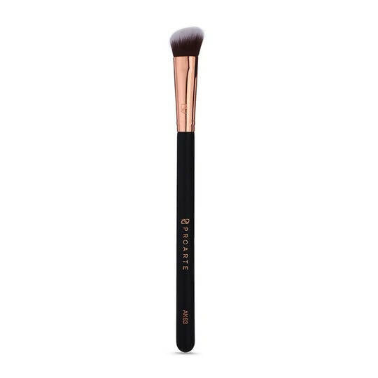 Proarte Mini Angled Kabuki Brush AK-63 - BUDNE