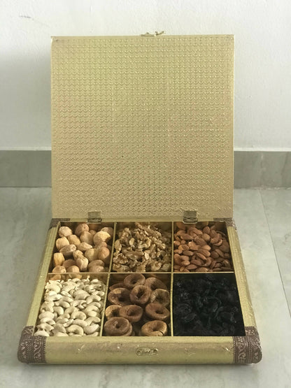 SK Mithaii | Assorted Hibiscus Flower Design Dry Fruit Gift Box |Almonds |Apricots |Walnuts | Cashews |Figs | Black Resins