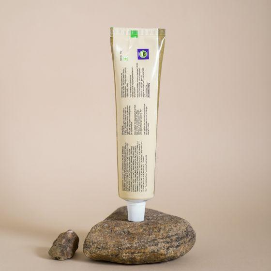 Isha Life Herbal Toothpaste