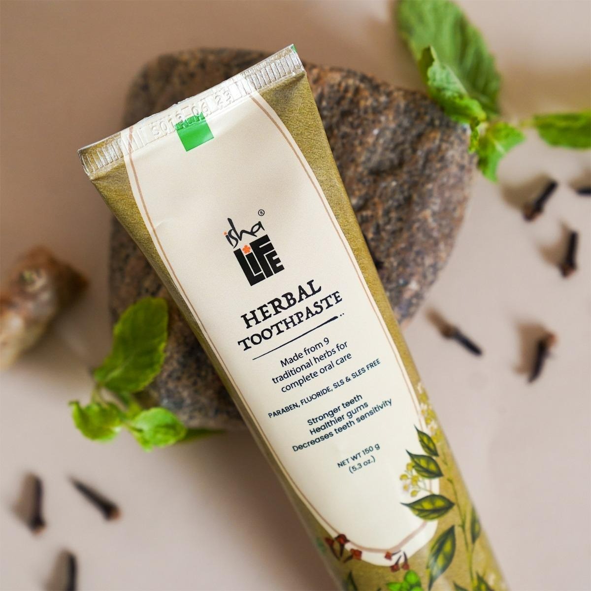 Isha Life Herbal Toothpaste