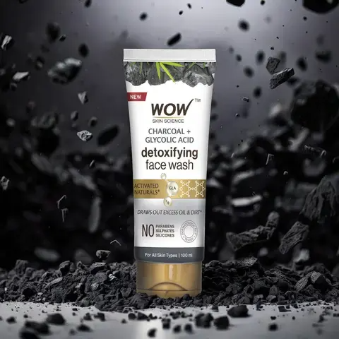 Wow Skin Science Charcoal + Glycolic Acid Detoxifying Face Wash for Oil Control + Gentle Exfoliation with Tea Tree & Aloe - 100ML