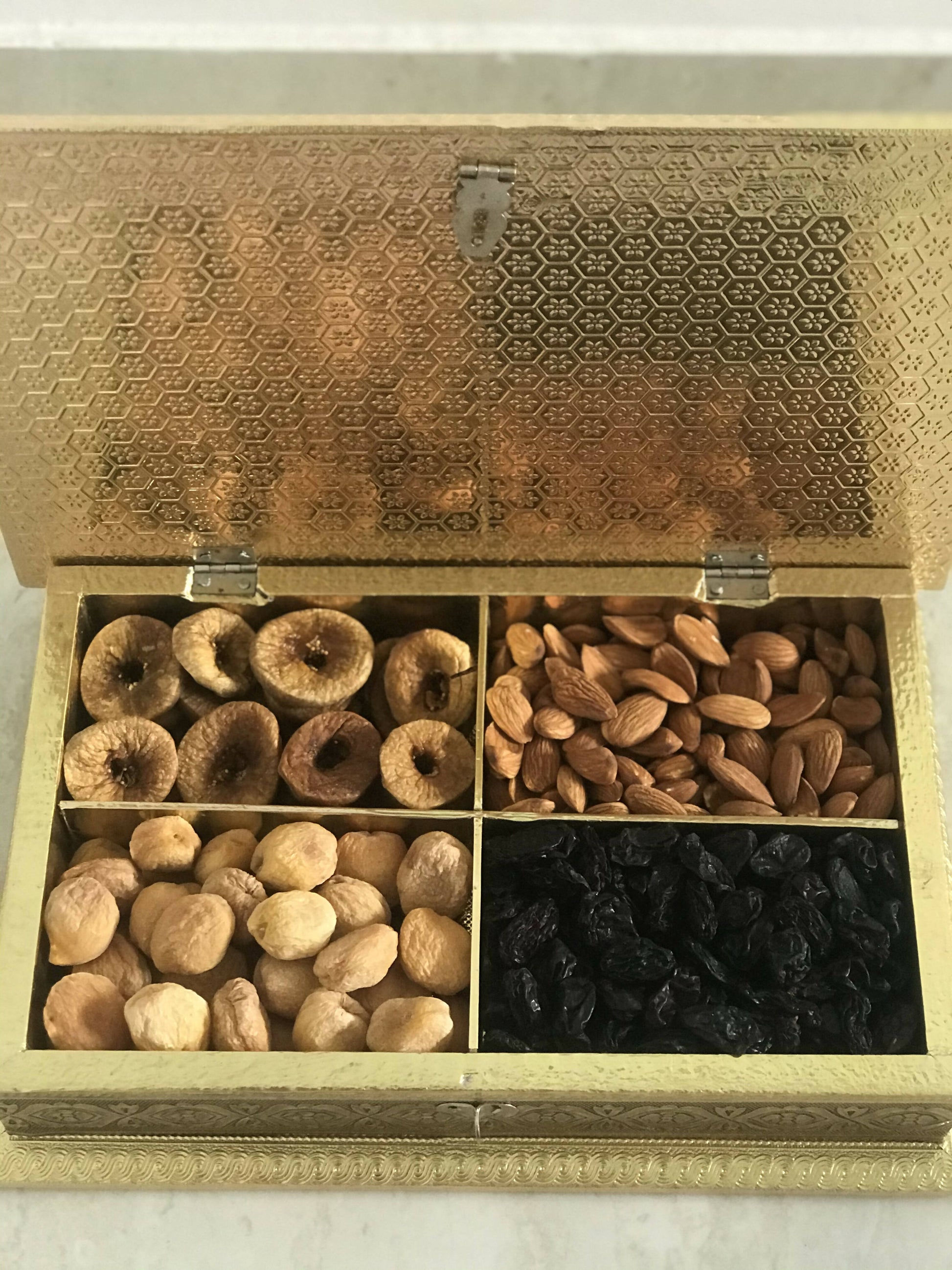 SK Mithaii | Assorted Rajasthani Elephant Design Dry Fruit Box | Almonds | Apricots | Figs | Black Resins |4 Partition - BUDNE