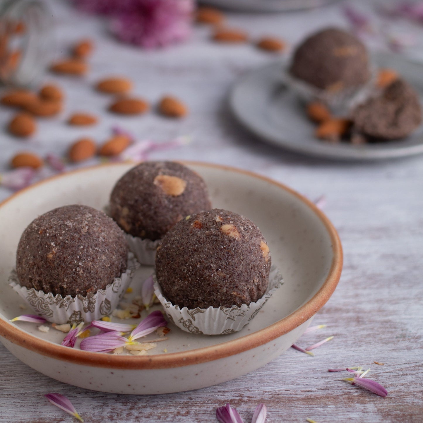 Almond House Millet Laddu